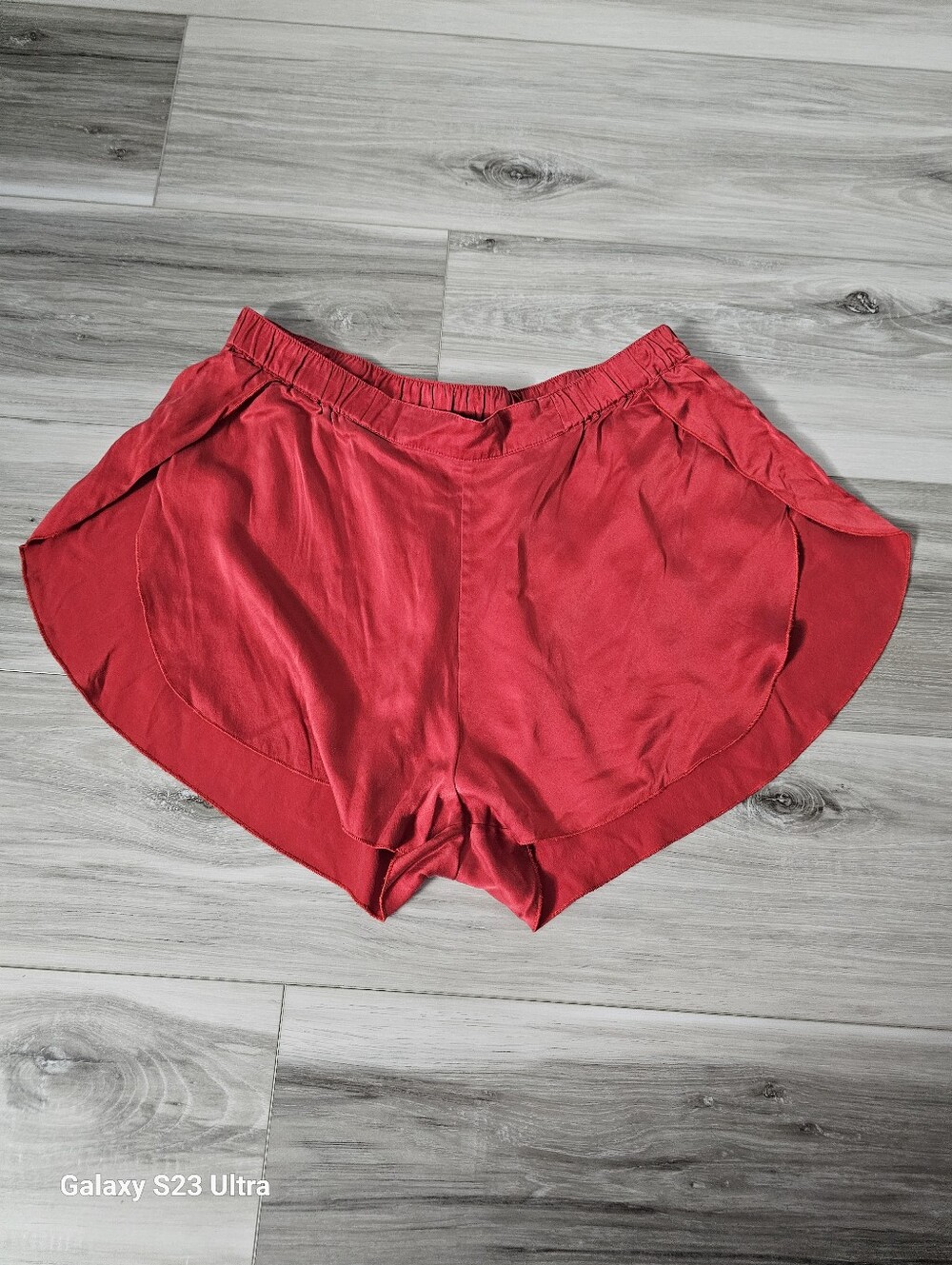 lunya Red Silk Sleep Shorts Sz M